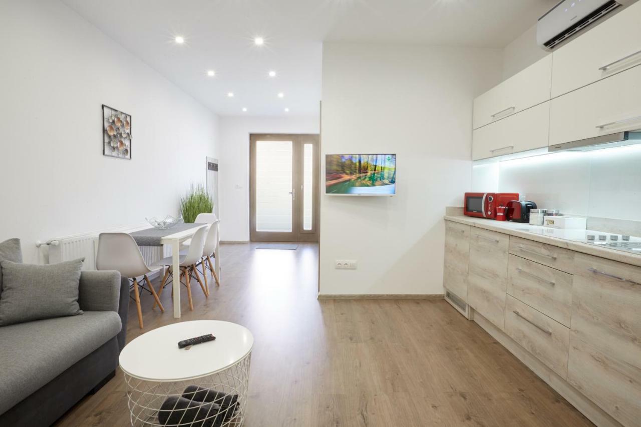 Foter Apartman Ii. ヴィッラーニ エクステリア 写真